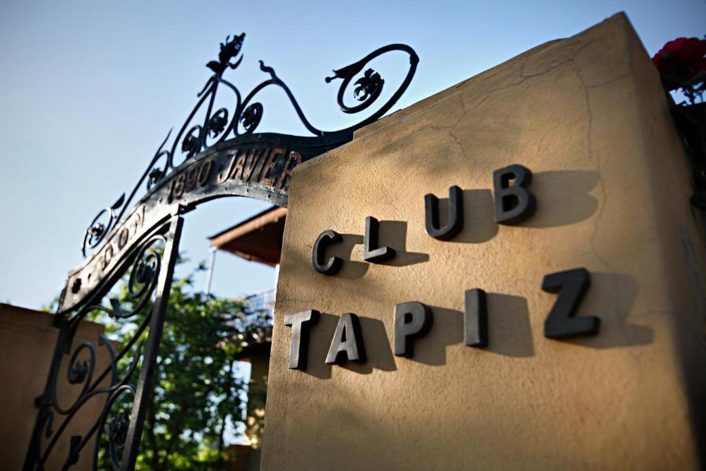 Club Tapiz Hotel Чакрас де Кория Екстериор снимка